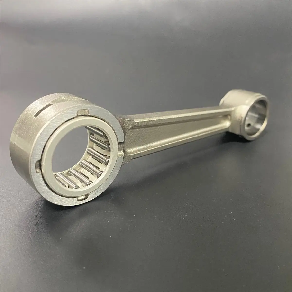 Custom CNC connecting rod 4340 forged steel view 04