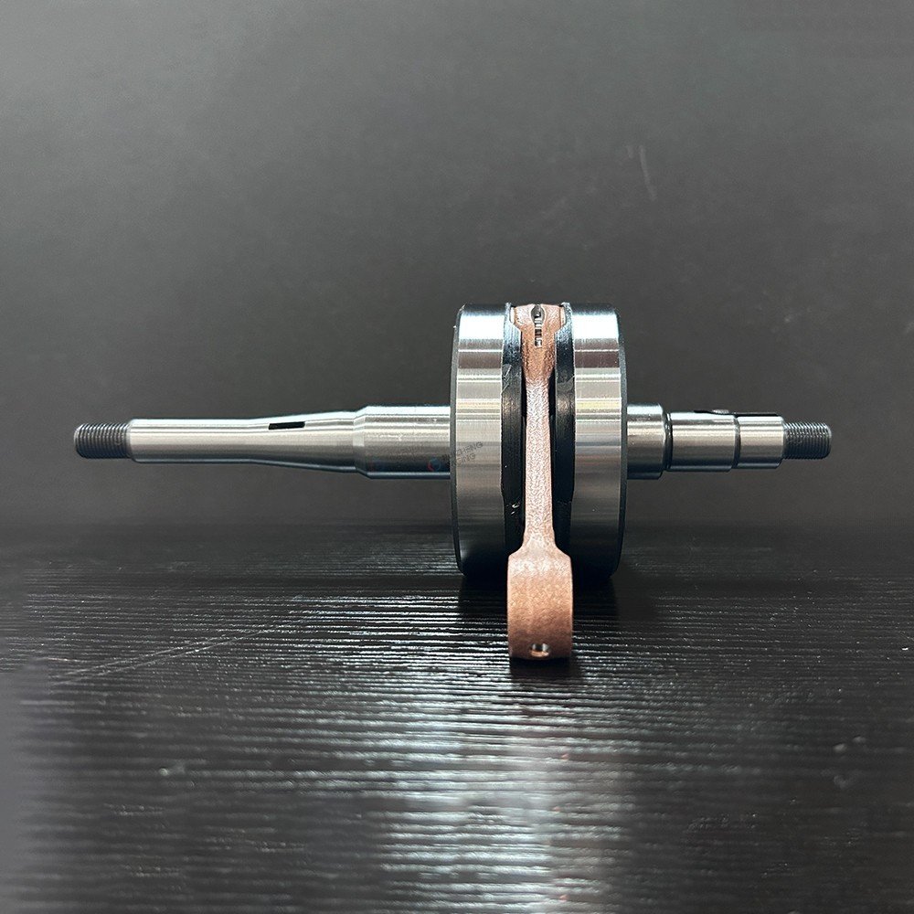 Custom stroke Yamaha F1ZR racing crankshaft front view