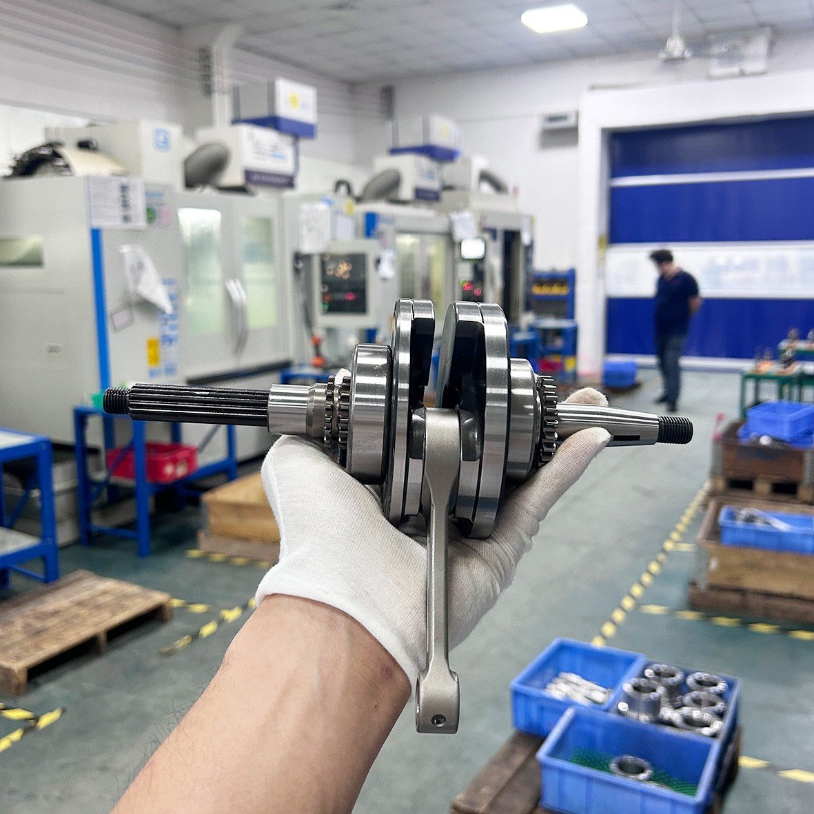 Yamaha Mio Crankshaft in Ruizheng Racing workshop